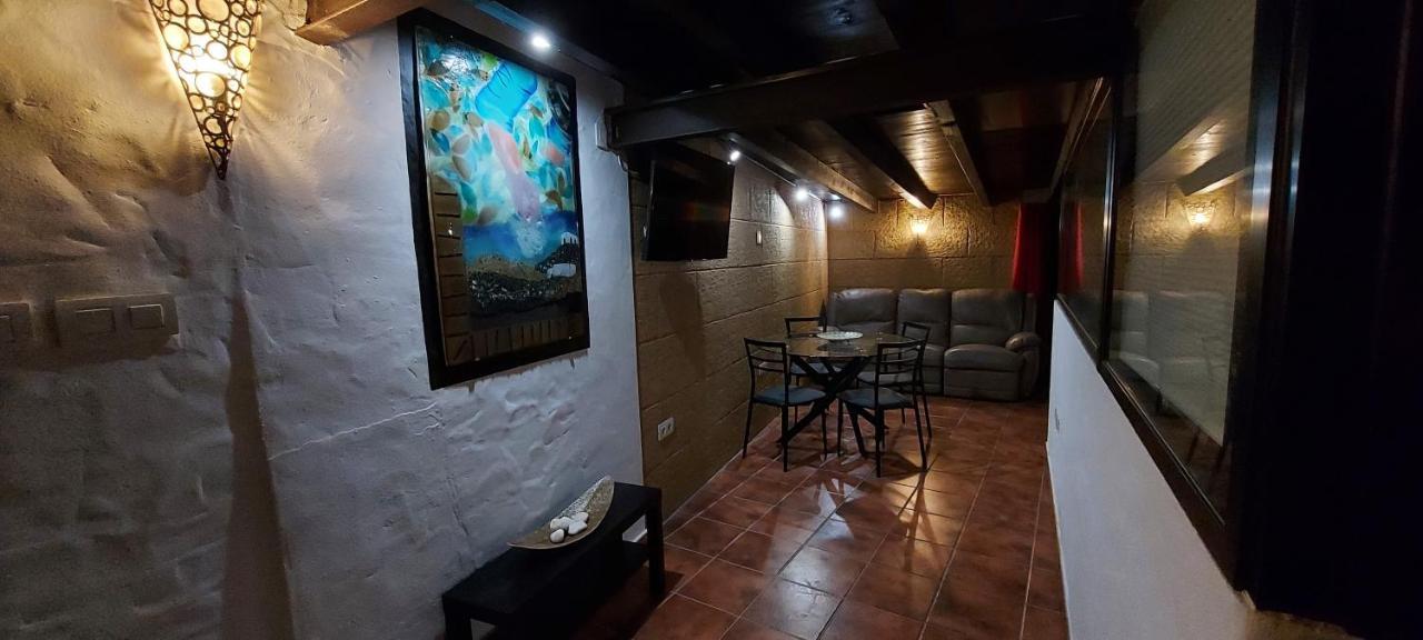 Aloelux Villa !! - Private Villa With Pool , Jacuzzi, Cinema, Massage ,Wonderful View, Art Desing Villa Tias Ngoại thất bức ảnh