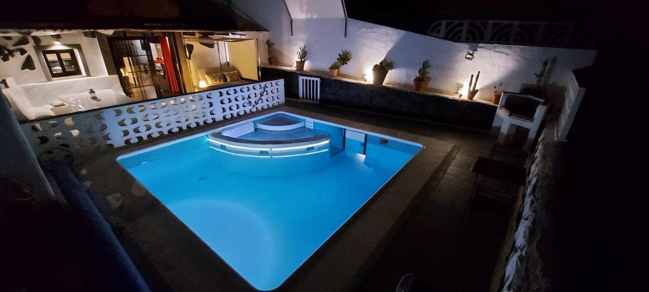 Aloelux Villa !! - Private Villa With Pool , Jacuzzi, Cinema, Massage ,Wonderful View, Art Desing Villa Tias Ngoại thất bức ảnh