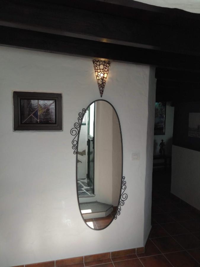 Aloelux Villa !! - Private Villa With Pool , Jacuzzi, Cinema, Massage ,Wonderful View, Art Desing Villa Tias Ngoại thất bức ảnh